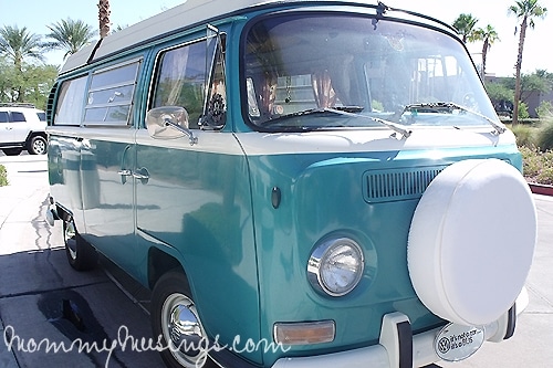 zapposblogbus