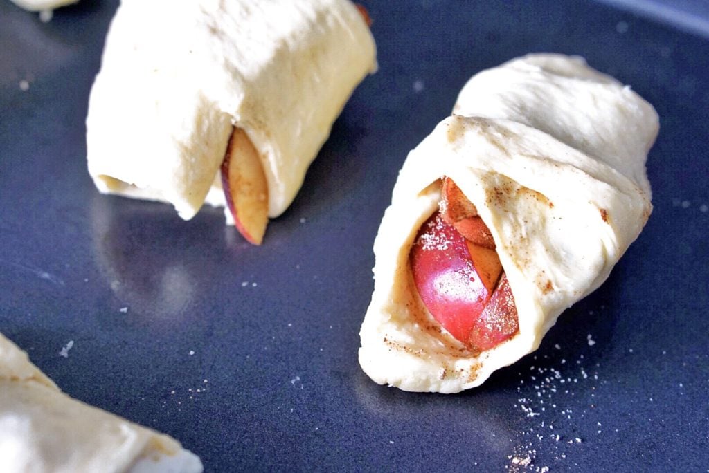 easy country apple dumplings