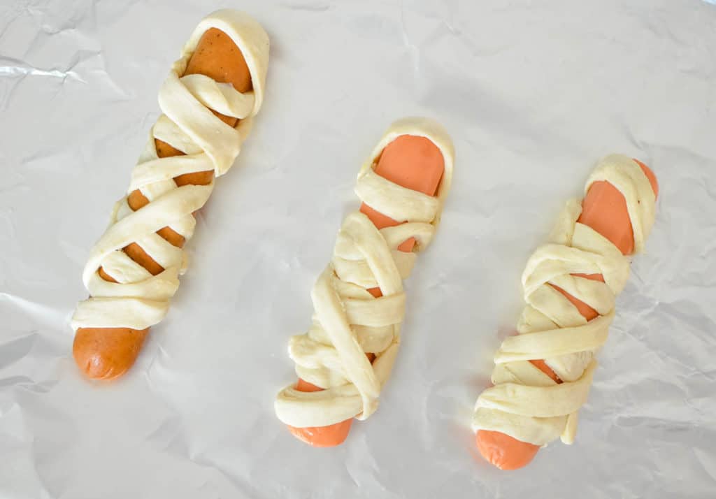 mummy hot dogs for halloween