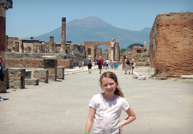 excursion in pompeii