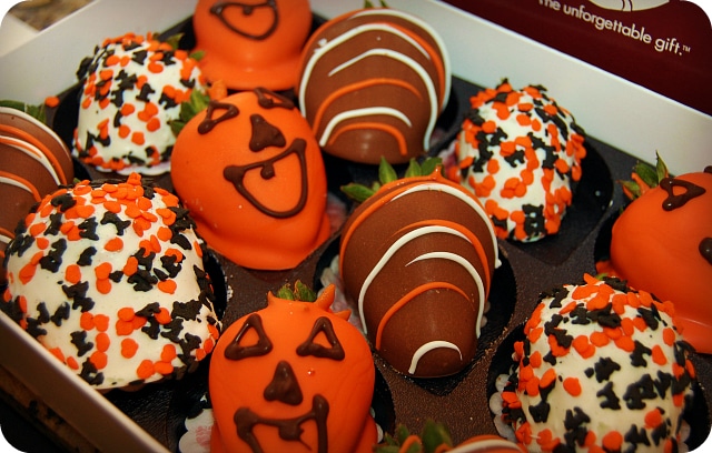Shari's Berries Halloween