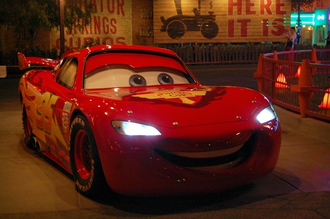 Canvas print Cars - Lightning Mcqueen Sideshot