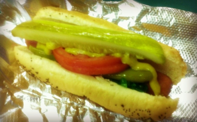 famous fast eddies chicago dog