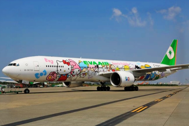 hello kitty airline