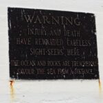 peggy's cove lighthouse warning