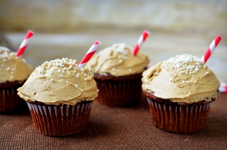 rootbeerfloatcupcakes