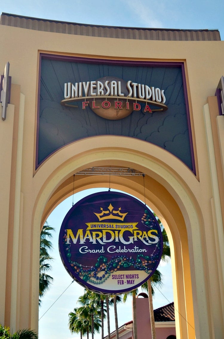 Mardi Gras at Universal Orlando 2014 - Family, Food & Fun!