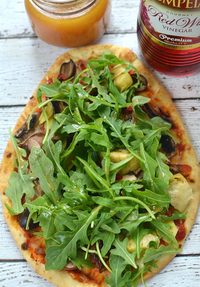 Italian Flatbread Pizza Salad {Recipe}