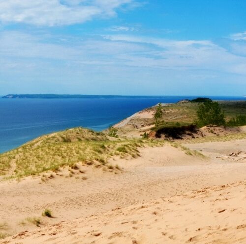 sleeping bear dunes michigan