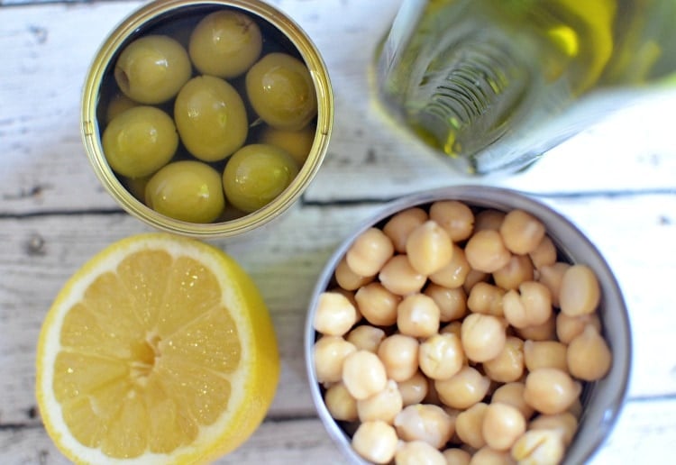 olive hummus recipe