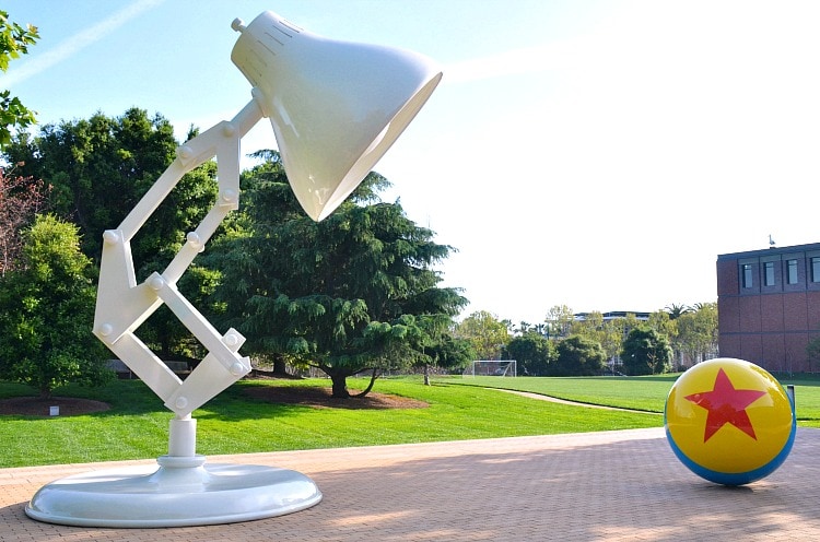 pixar-lamp-ball