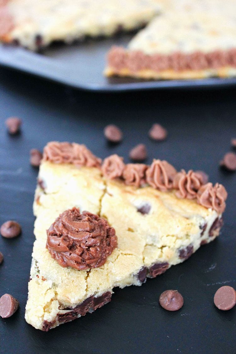 chocolate chip cookie cake