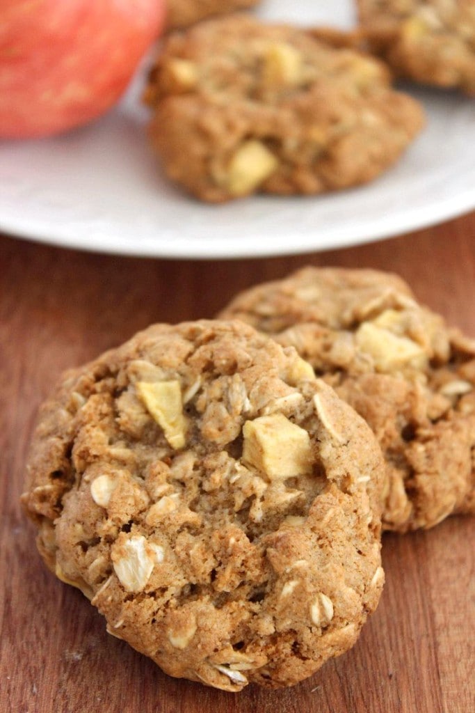 Apple Cinnamon Oatmeal Cookies