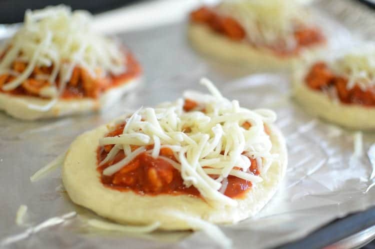 sloppy joes mini pizzas