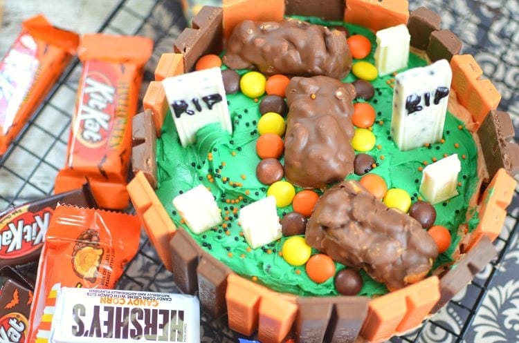 Kit Kat® Halloween Cake Recipe