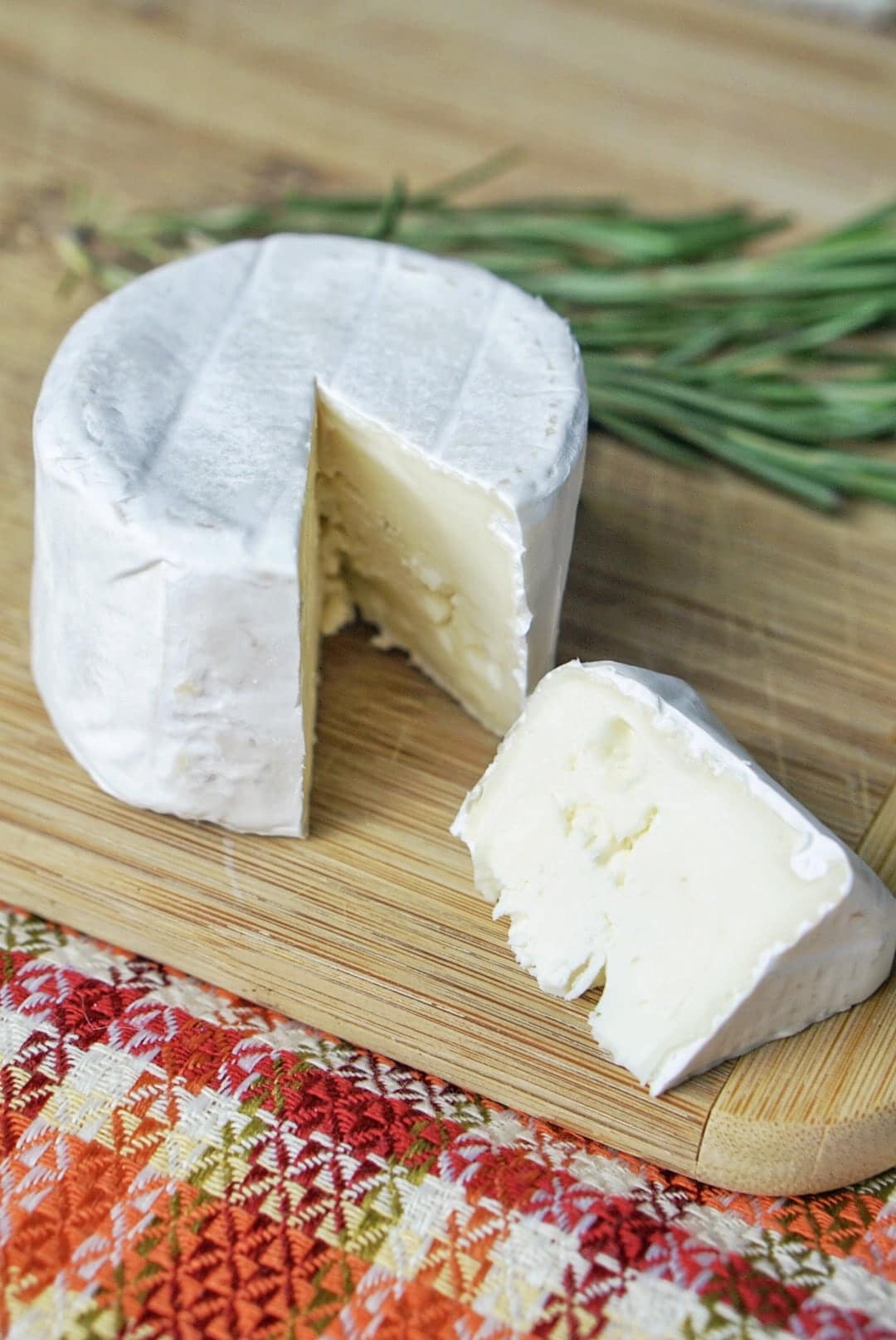 Baked Brie Cheese Dip Recipe Easy Holiday Appetizer