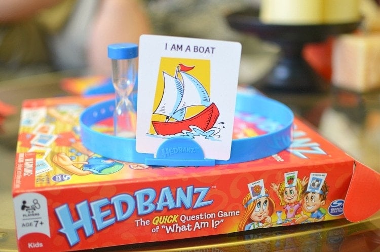 hedbanz family game night