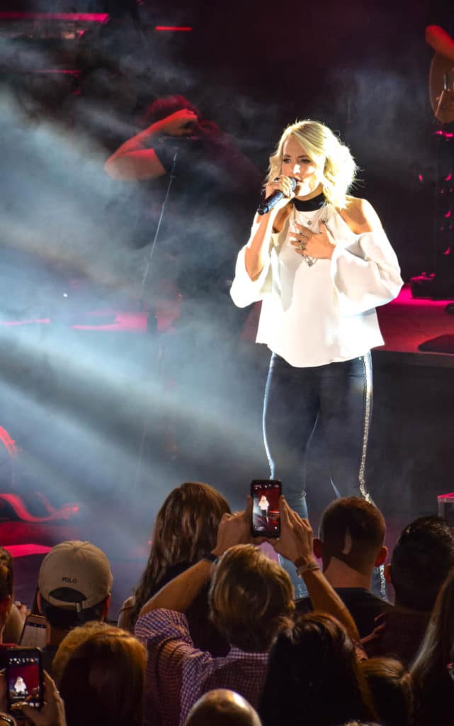 carrie-underwood-1
