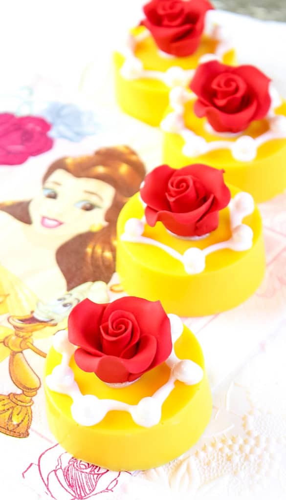 Beauty and the Beast Inspired Princess Belle Chocolate Covered Oreos Recipe