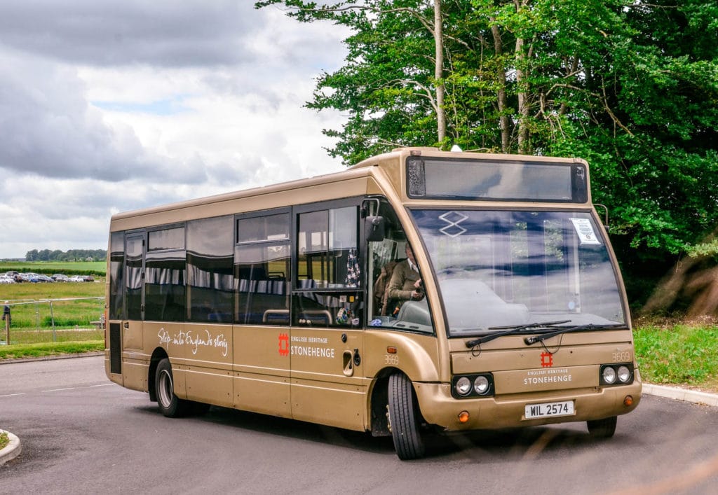 bus tour to stonehenge from london