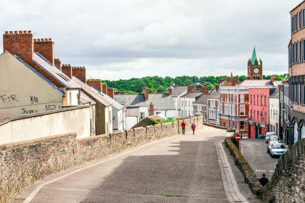 derry walking on wall