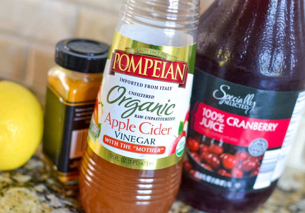 pompeian organic apple cider vinegar with the mother