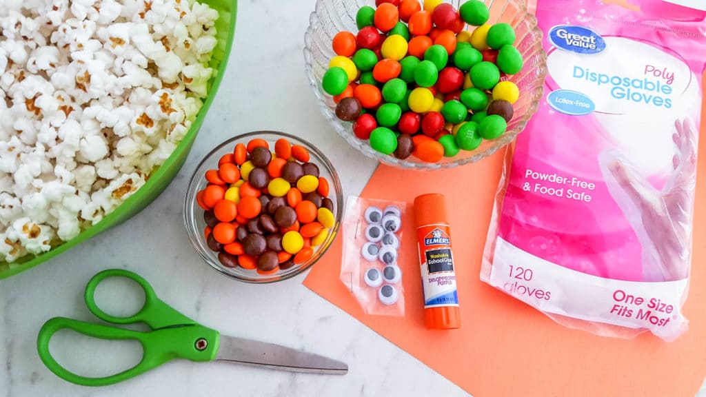 How to make Turkey Popcorn Treat Bags for Thanksgiving