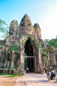 angkor thom entrance site