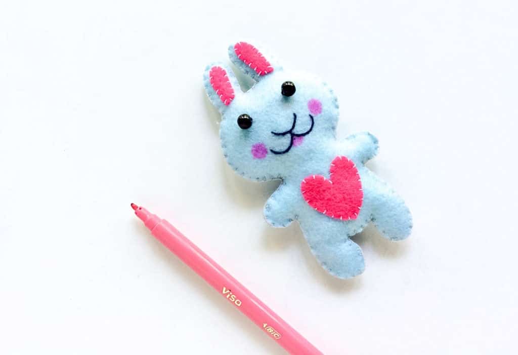 How to Make a Felt Plushie Bunny for Easter