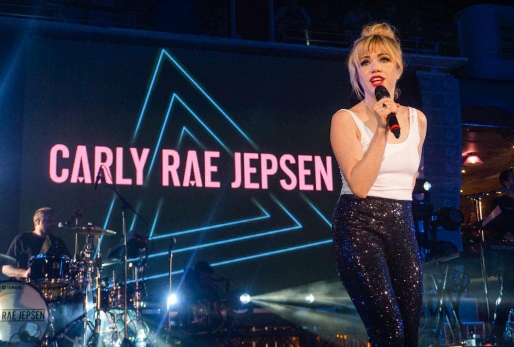 carly rae jepsen carnival live