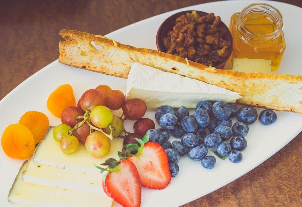 hilton bonnet creek cheese plate