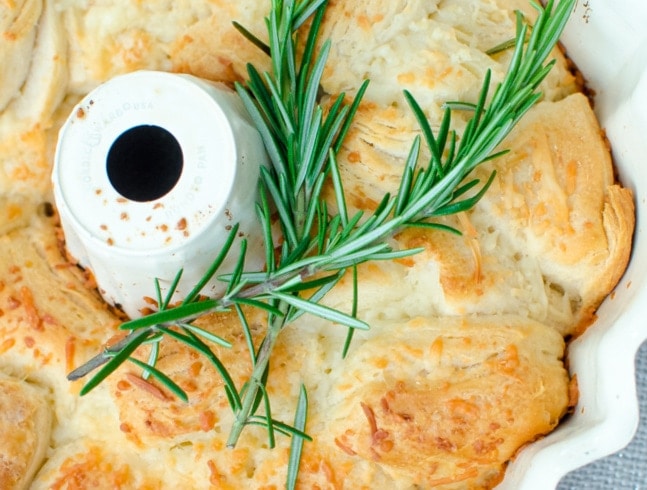 Garlic Parmesan Pull Apart Bread