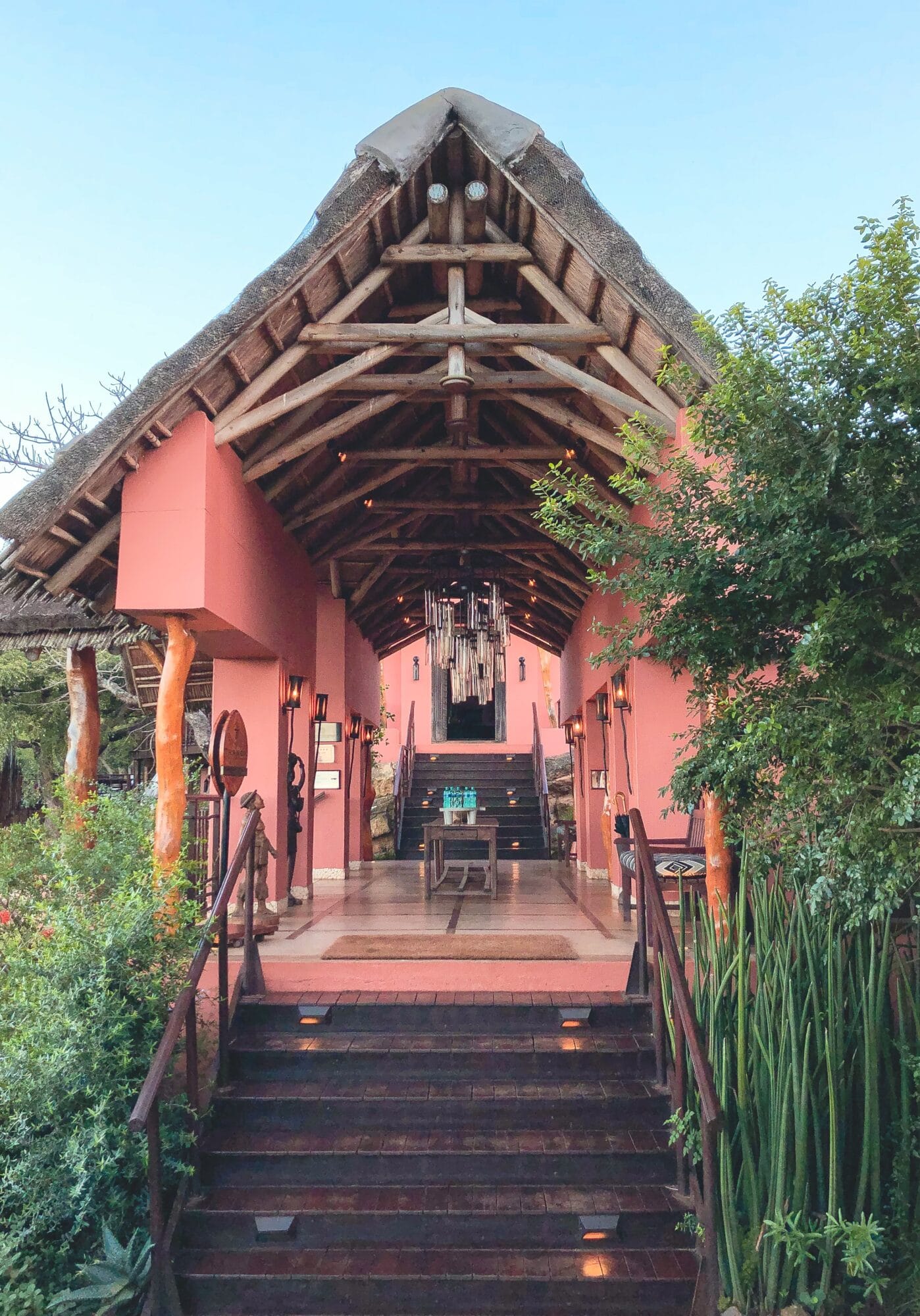 Thanda Safari Lodge