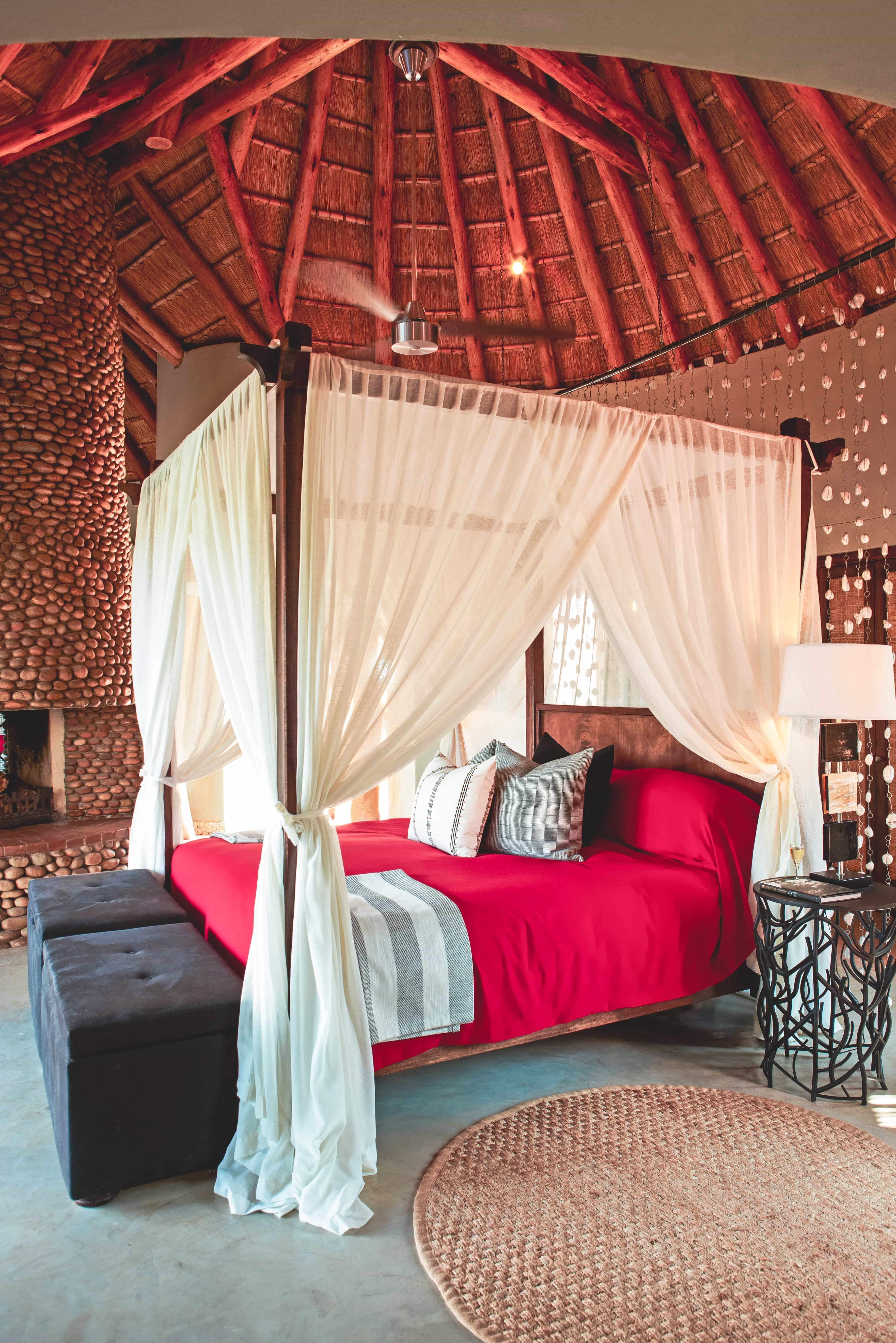 Thanda Safari lodge bedroom