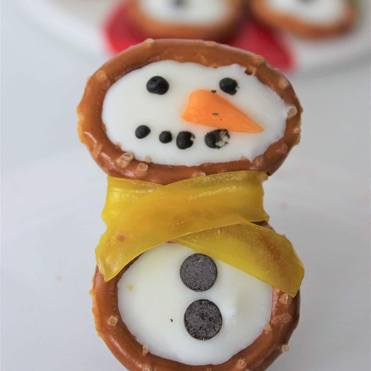 pretzel snowman closeup
