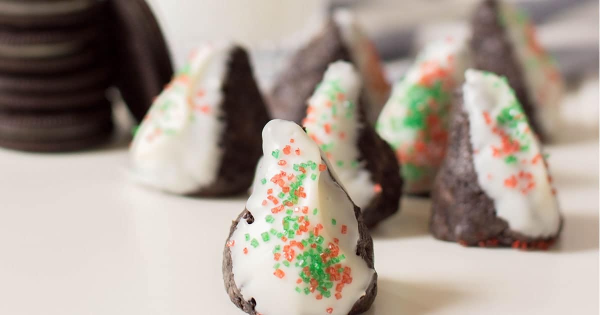 closeup of easy reindeer poop truffles christmas snack for kids