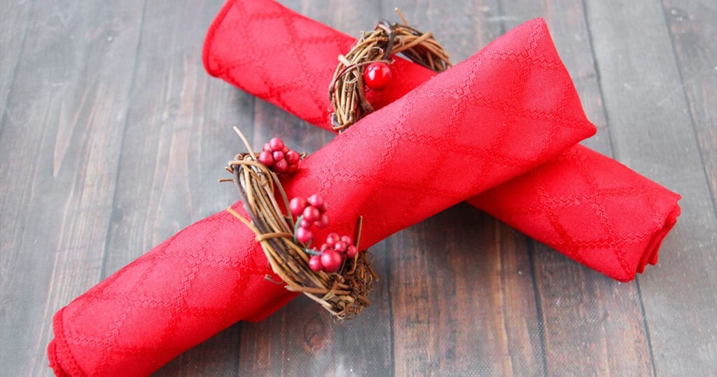 Rustic Wreath Napkin Rings Holiday Craft