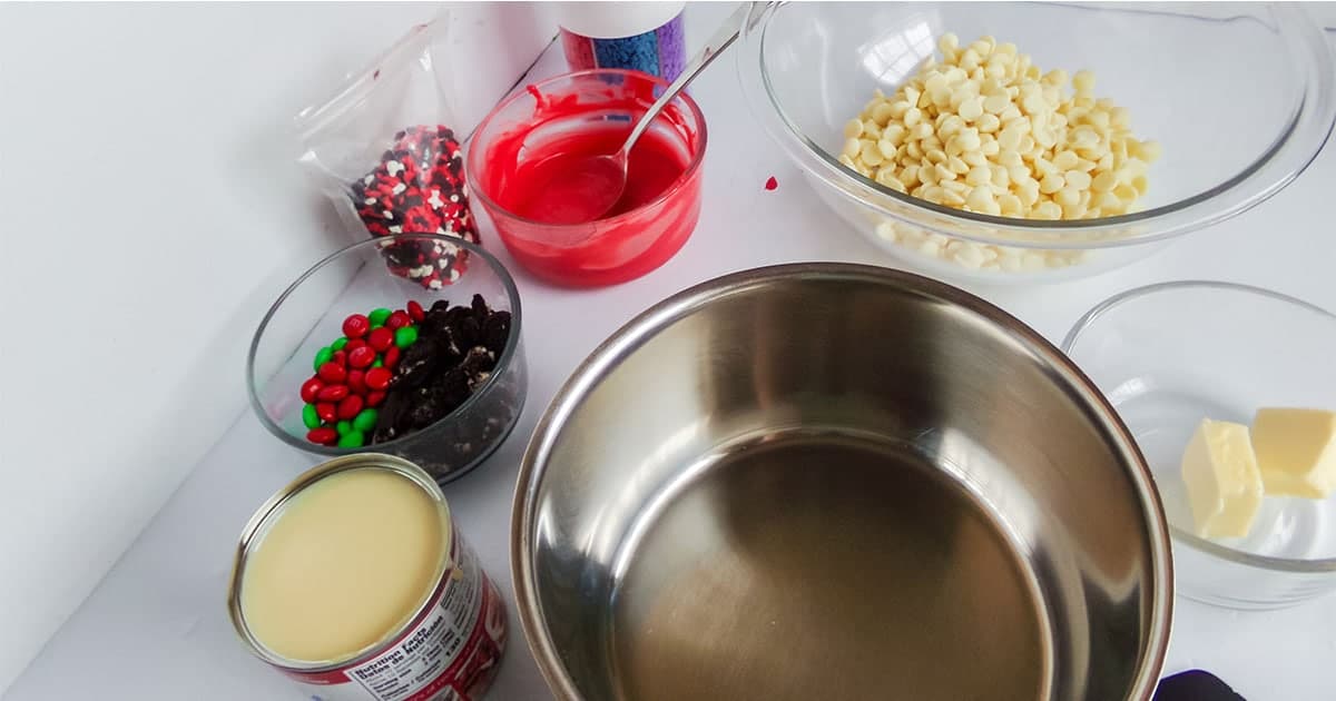 supplies to make mickey christmas fudge