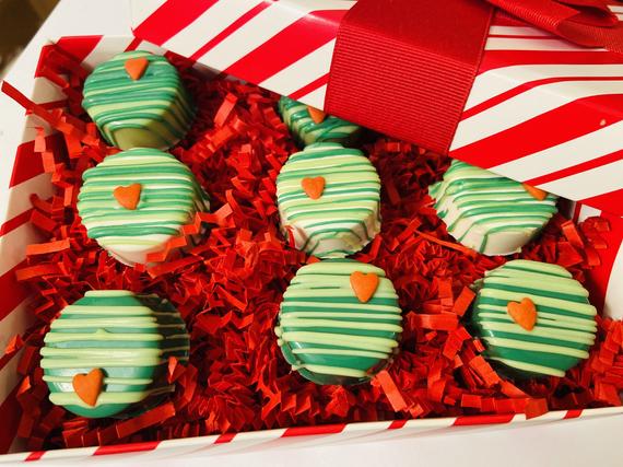 Grinch Oreo Cookies