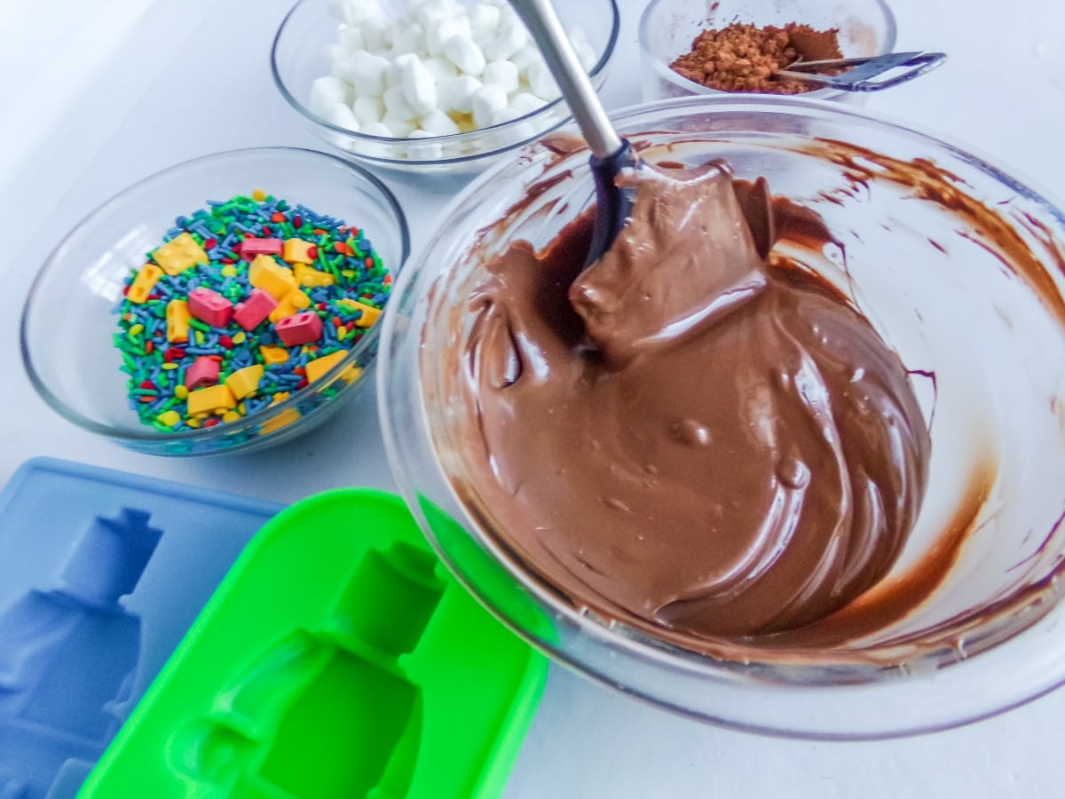 supplies to make Lego Man Hot Cocoa Bombs