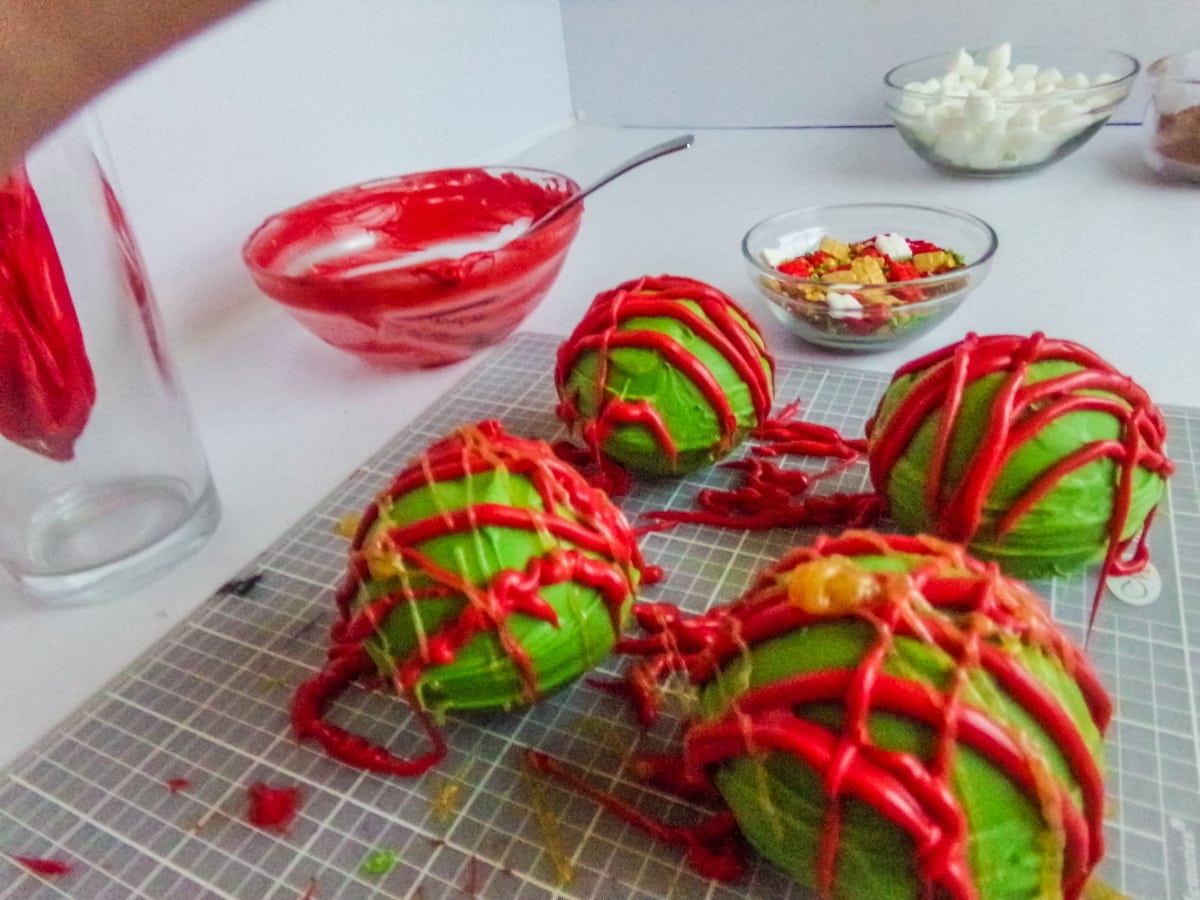 decorating Christmas Hot cocoa bombs