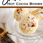 white chocolate hot cocoa bombs with text which reads Snowman Hot Cocoa Bombs