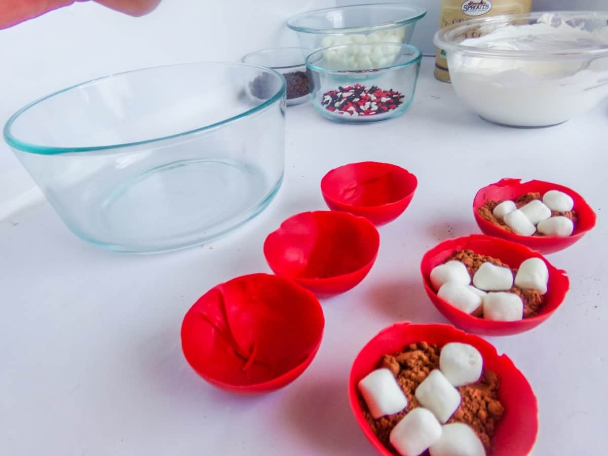 stuffing mickey hot cocoa bombs