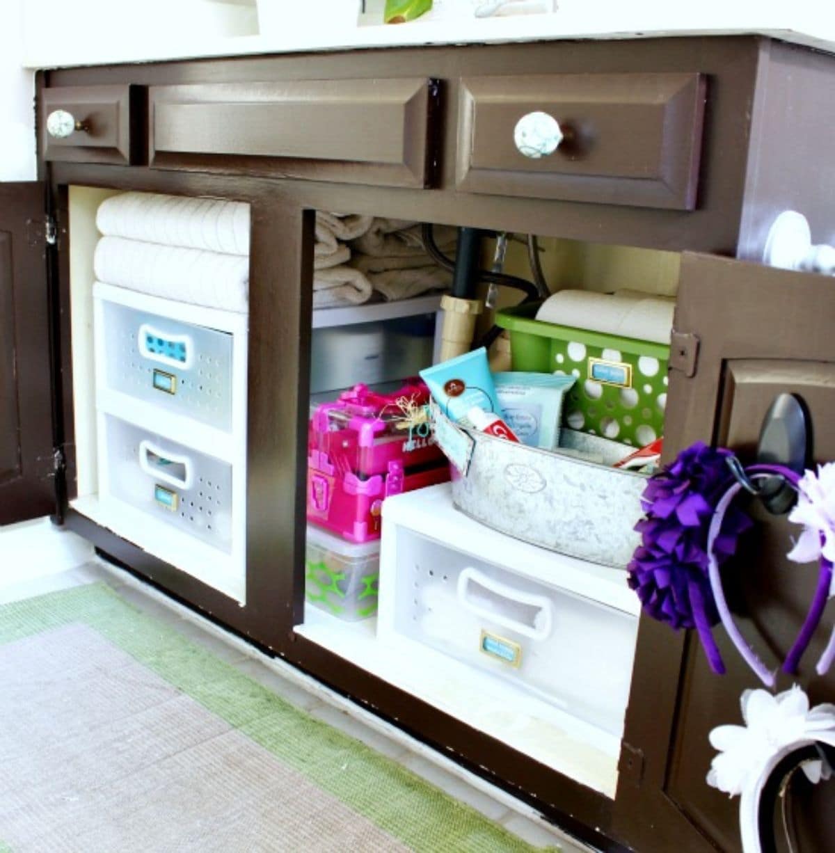 https://www.mommymusings.com/wp-content/uploads/2021/01/1-master-bathroom-cabinet.jpg