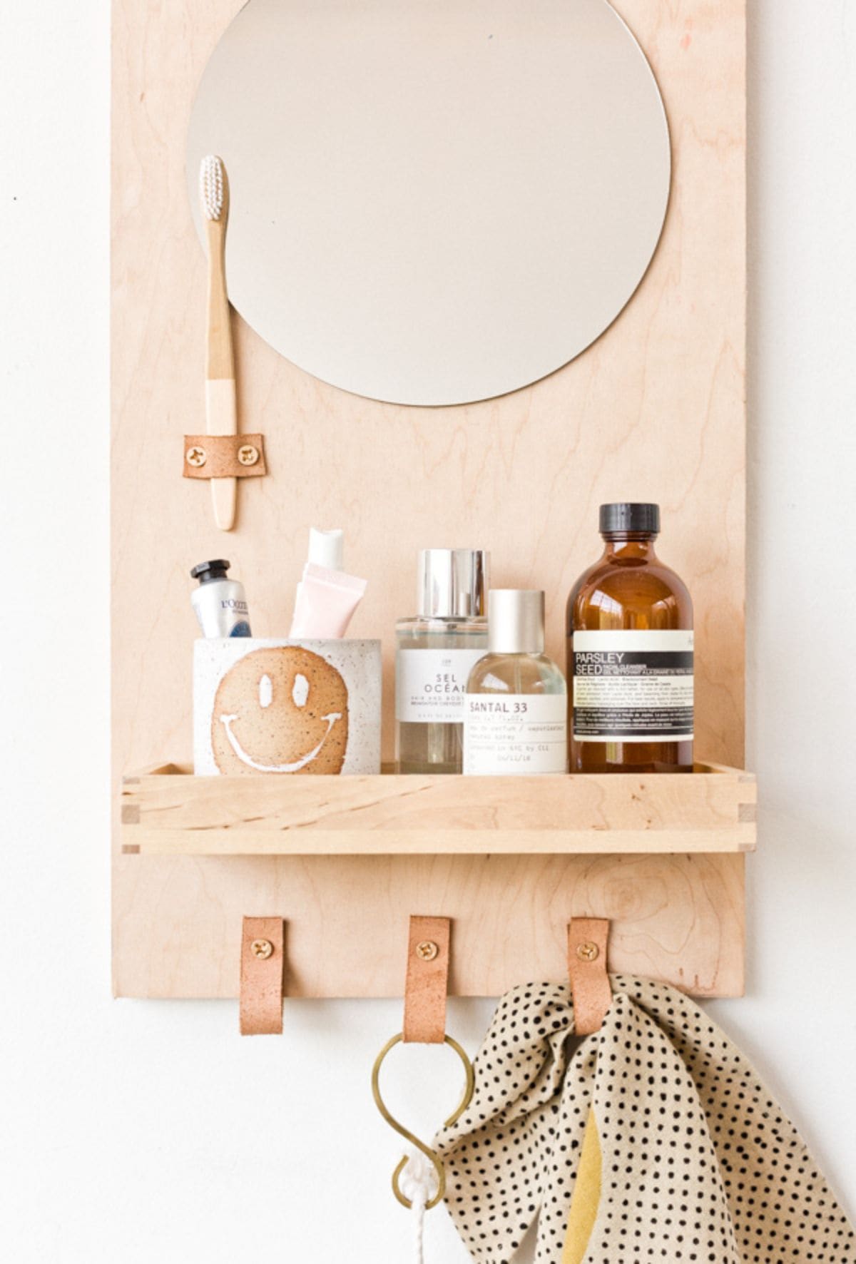 30+ Tidy DIY Bathroom Organization Ideas