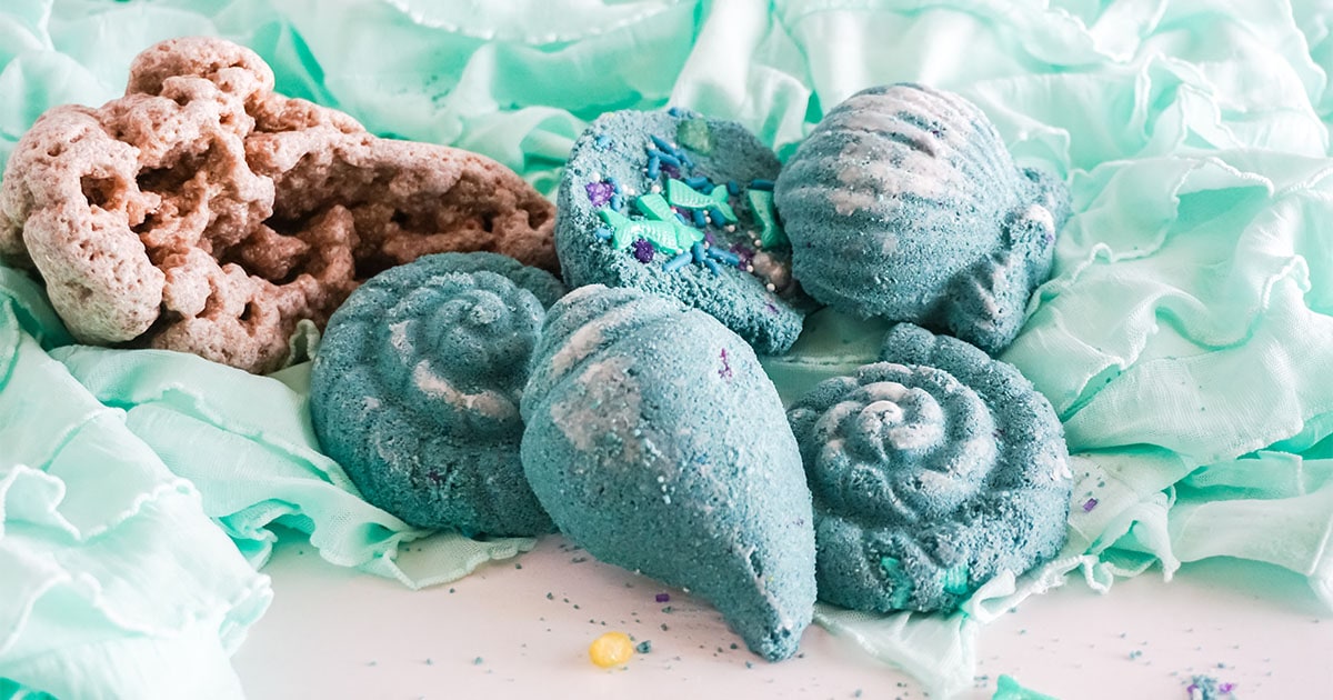 DIY Mermaid Shell Bath Bombs Horizontal