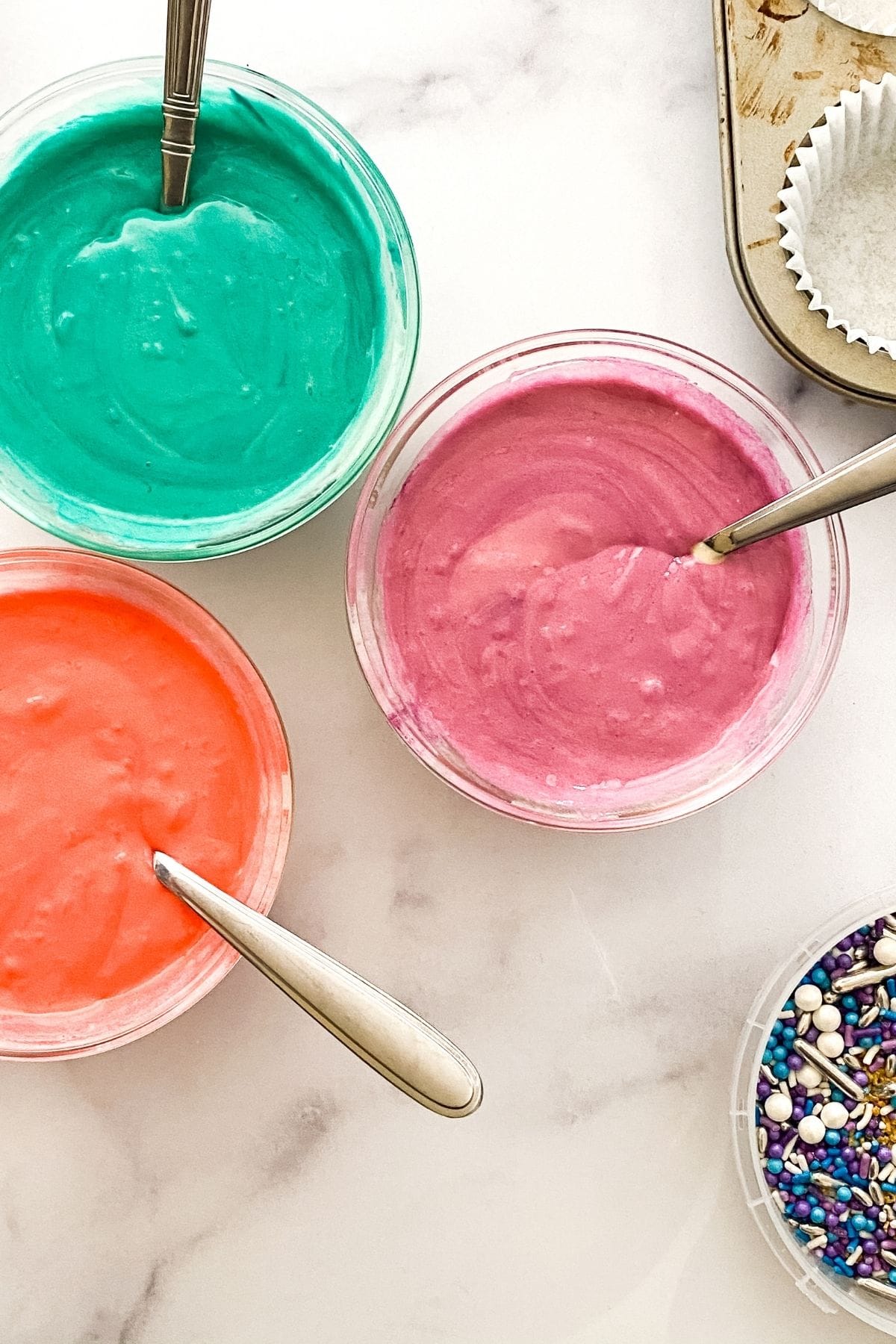 Adding color to cake mix