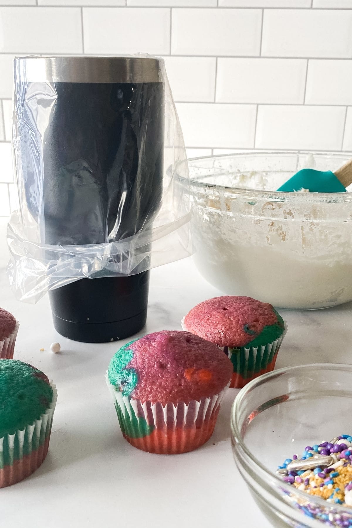 Filing bag with icing
