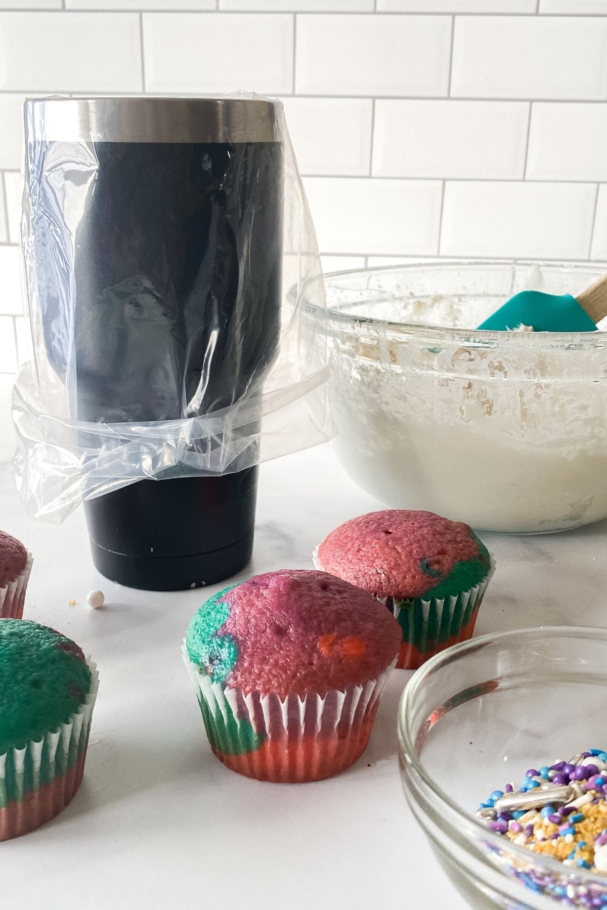 Filing bag with icing