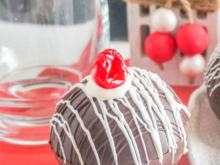 chocolate-cherry-hot-cocoa-